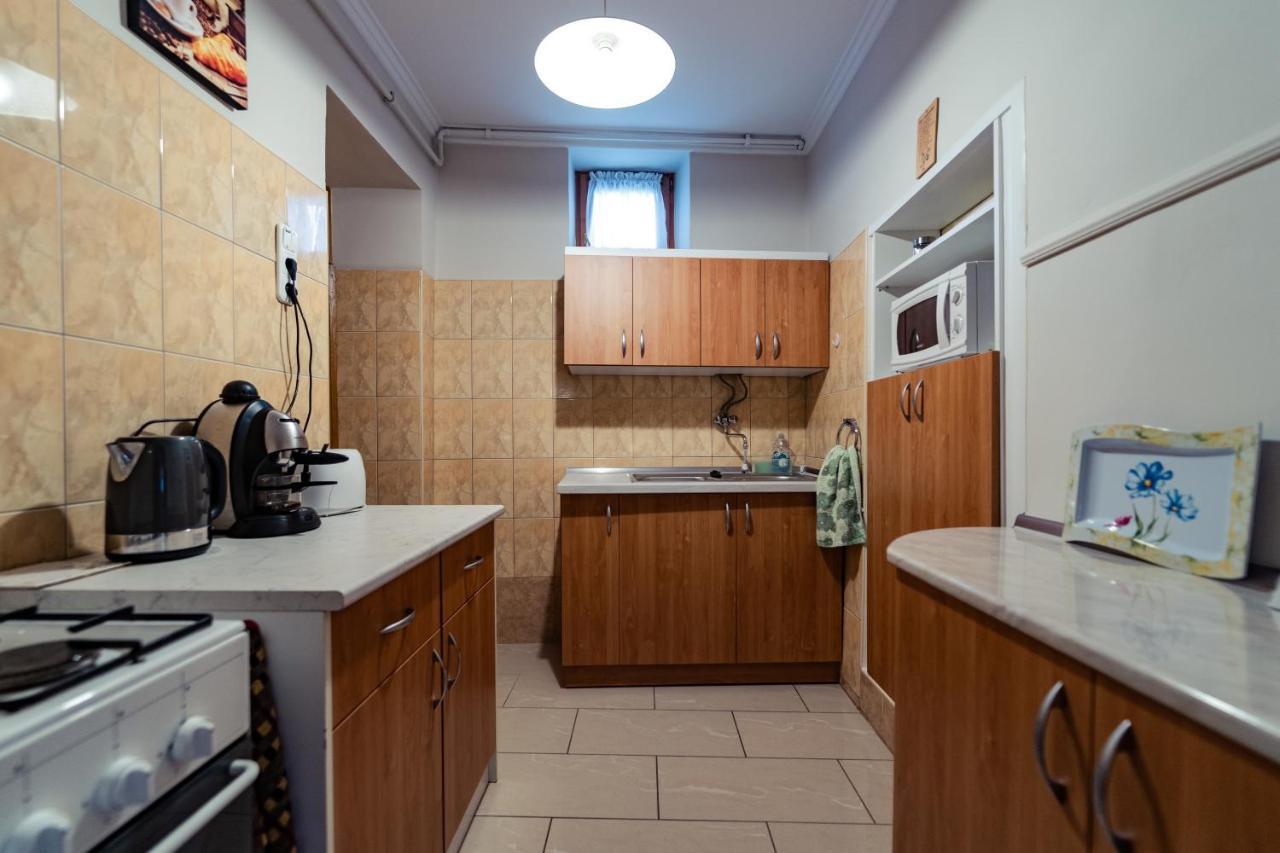 Estike Apartman ギュラ エクステリア 写真